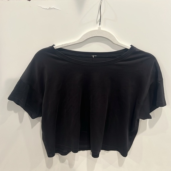 lululemon athletica Black Crop Top - Picture 3 of 4